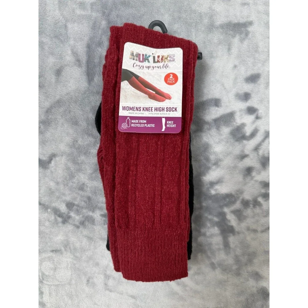 Muk Luks Women’s 2 Pair Pack Knee High Socks Size 6-11 Red & Black